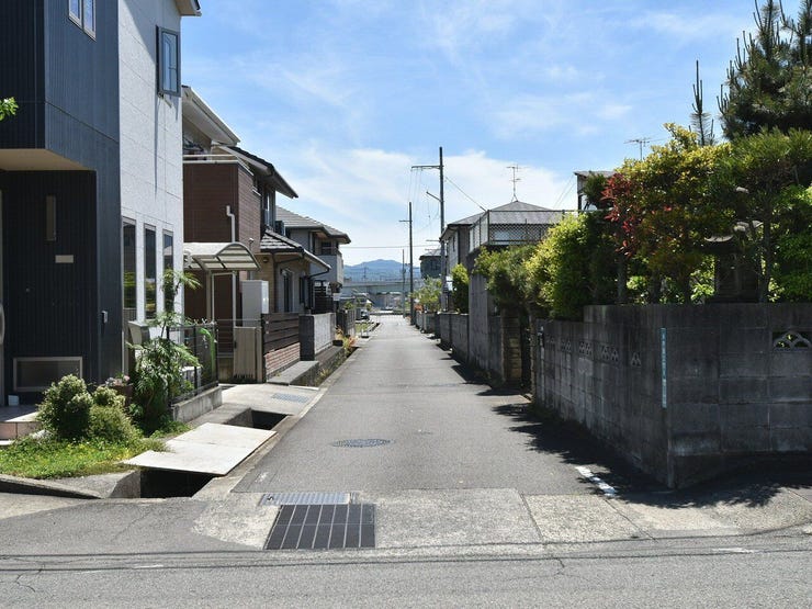 東側道路