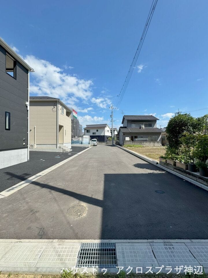 【南西側私道】
幅員6.0m
