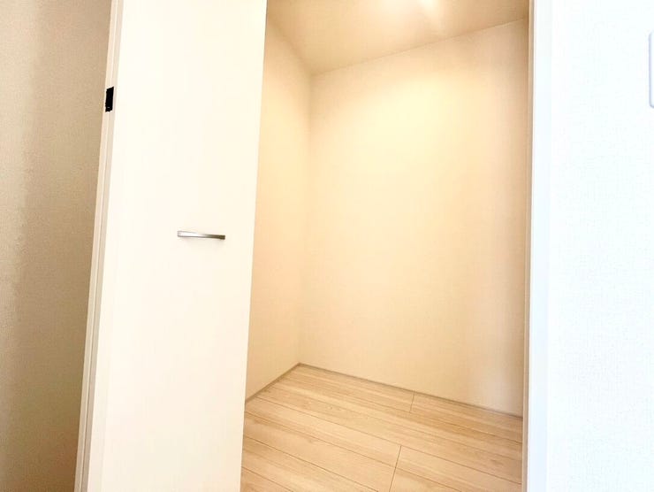 家族みんなが困らない
収納部屋としてつかえるストレージルームです!