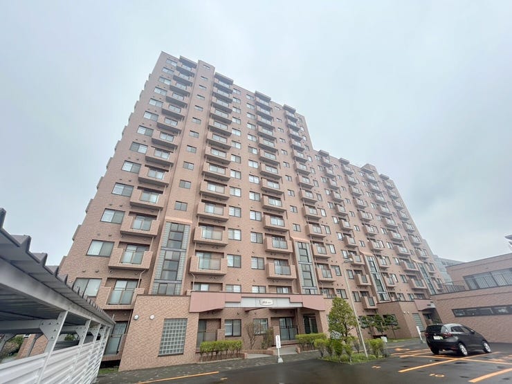 鉄骨鉄筋コンクリート構造14階建て1階部分