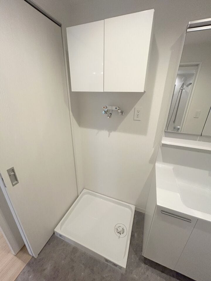 大きな洗濯機も置くことができます。