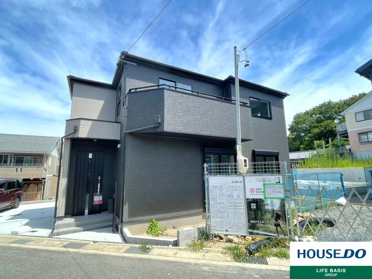 【長期優良住宅】高い耐久性と省エネルギー性を兼ね備え、環境にも配慮された邸宅です。優れた設計と建築基準に基づき、長期間にわたり快適な生活を提供。定期的なメンテナンスがし易いといった点もメリットです。