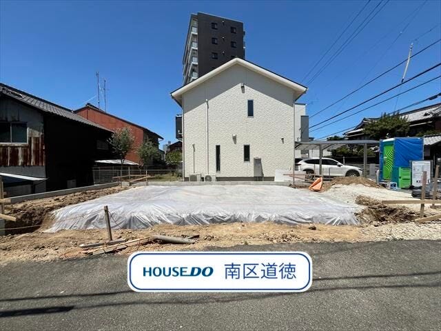 【外観】
角地に建つ住まい♪
地下鉄桜通線/桜山駅、瑞穂区役所駅 徒歩約18分。市営バス「雁道」停 徒歩約7分。
