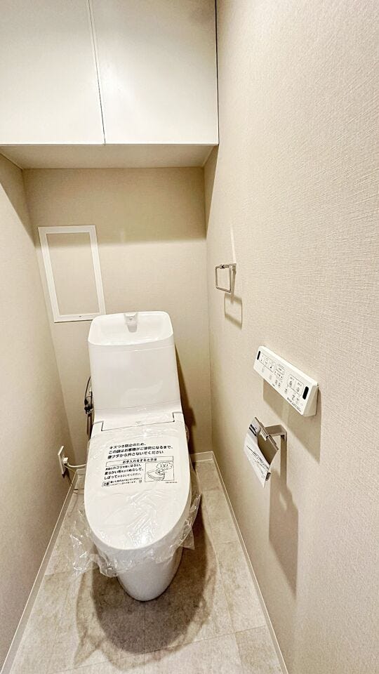 清潔感と落ち着いた雰囲気を演出したトイレ空間