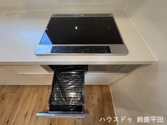 【IHクッキングヒーター、グリル】火を使わないので毎日の料理も安心してできます。
