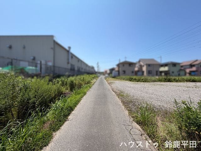【南西側幅員約2.0m前面道路】(2026年7月9日 撮影)