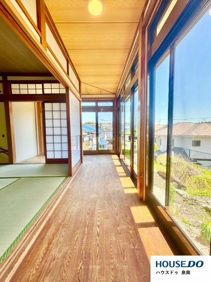 縁側にてゆっくり過ごすことができます。