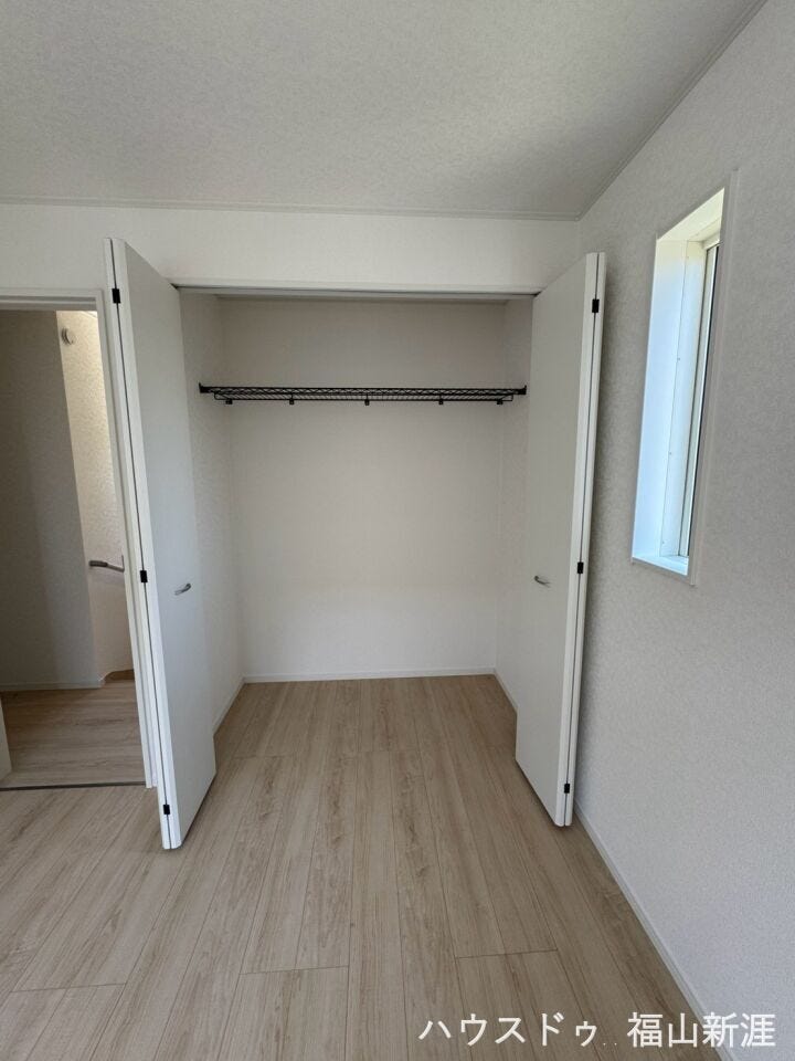 各お部屋に収納がついています♪大きなスライドドアが特徴的です!