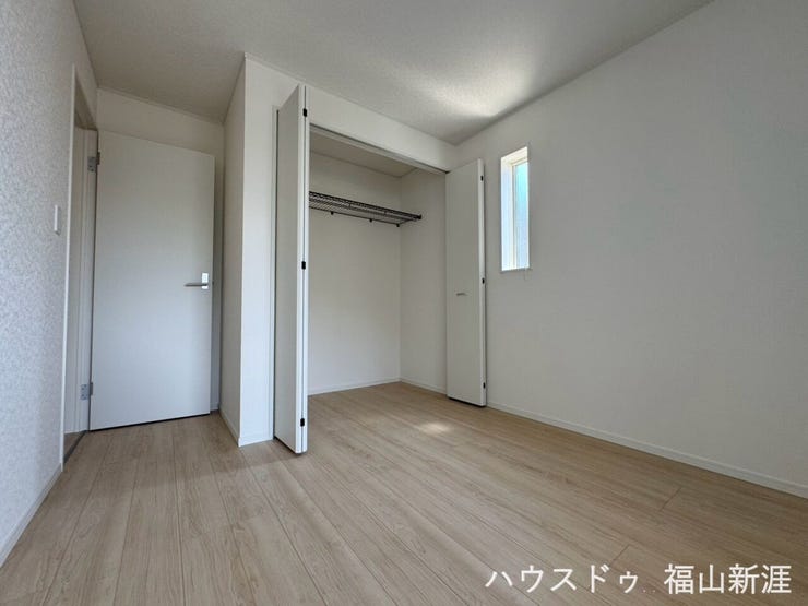 5帖の洋室になります♪