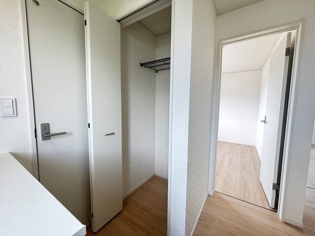 2階ホール収納