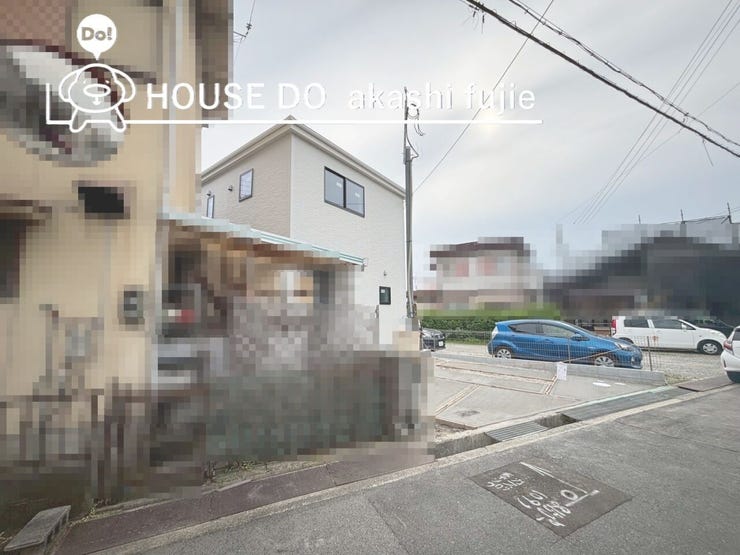 隣が駐車場の為開放感があり