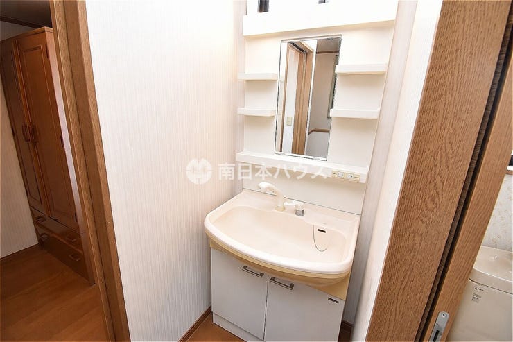 西谷山４丁目 中古戸建 2階洗面台