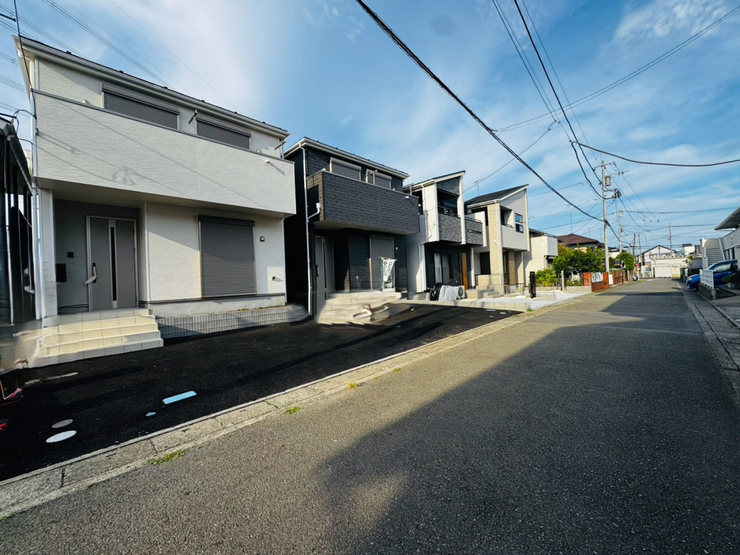 道路からお車が入りやすい!