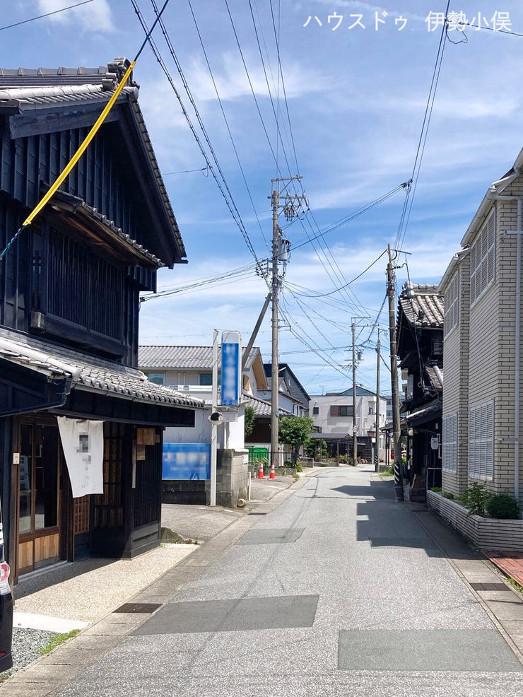 【外観】
河崎本通りより。