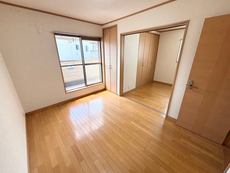 2Fのベランダも陽当たり良好で
洗濯物も良く乾きます♪