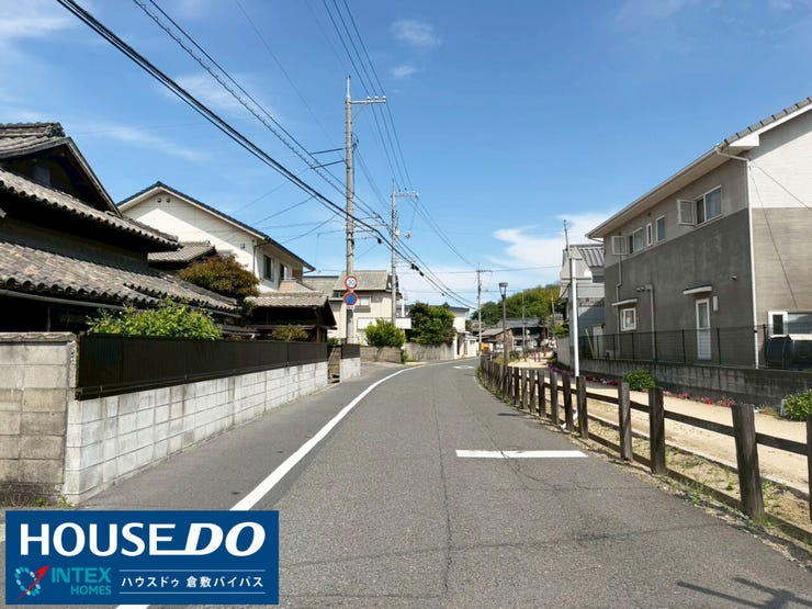 【利便性バツグン!子育て家族に嬉しい好立地】
児島駅まで徒歩18分、バス停まで徒歩3分と通勤・通学に便利な立地!赤崎小学校まで徒歩7分とお子様の通学にも困りません!