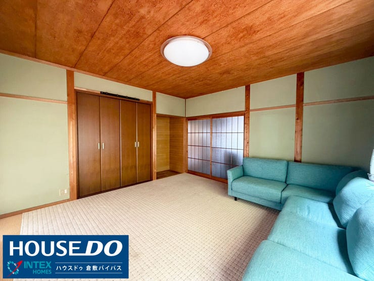 【収納たっぷり!多目的に使える和室】
1階にあるこちらの和室は大きなクローゼット付きで片付け上手な空間!お子様のおもちゃや季節のお布団もしっかり収納できます。ライフスタイルに合わせて幅広く活躍!