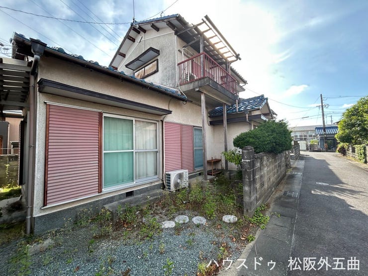 南東から北西に向かって撮影