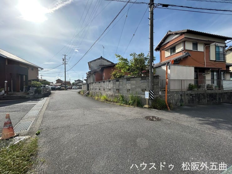 東から西に向かって撮影