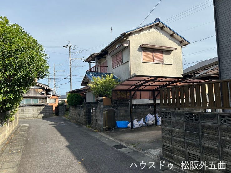 北西から南東に向かって撮影