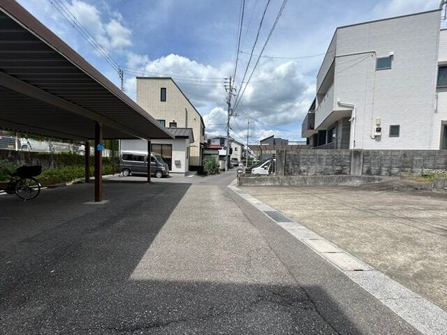 南側道路 東から西方向
