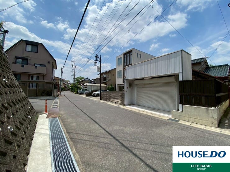【前面道路】現地をご覧いただき、周辺環境なども一緒に ご確認いただけます!周辺環境もご案内いたします!安心してお住まいが購入出来るようサポート致します! お気軽にお問い合わせくだいませ◎