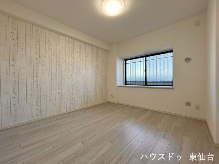 主寝室や子供部屋、書斎としても使える自由度の高い設計です。