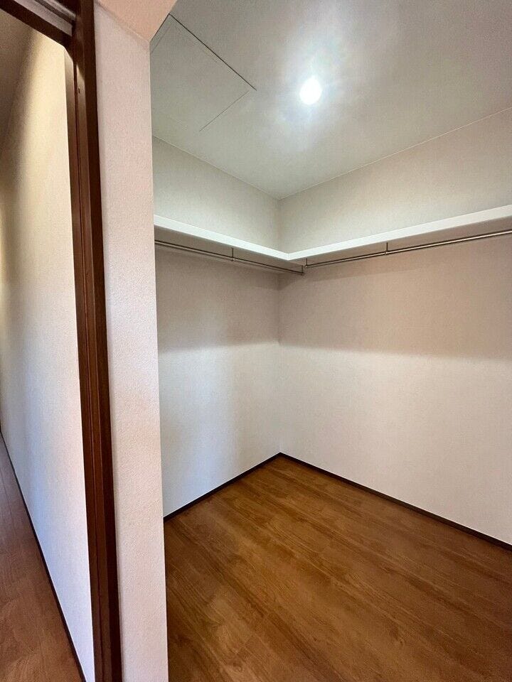 たっぷり収納できるウォークインクローゼットで、お部屋が片付きます!