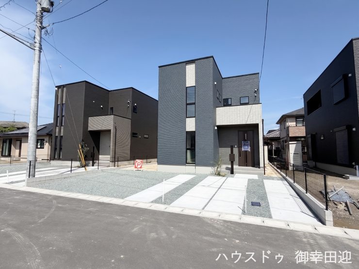 ■車と趣味の幅が広がる場所■単なる駐車スペースではない、洗車やタイヤ交換、DIYにも使える多目的な屋外スペースです。