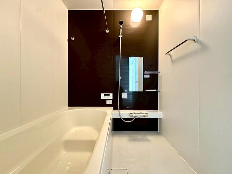 【Bathroom】リラックスできる空間で、一日の疲れを癒し、心身共にリフレッシュできます。