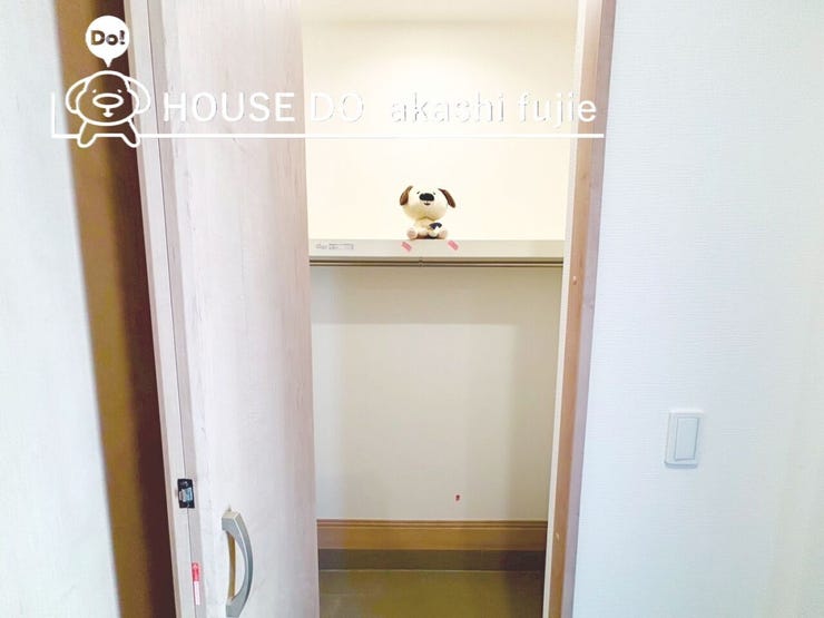 クローゼット収納完備