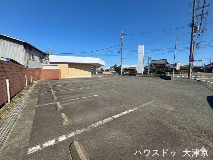 10台駐車可能な駐車場
※画像の一部を加工しております