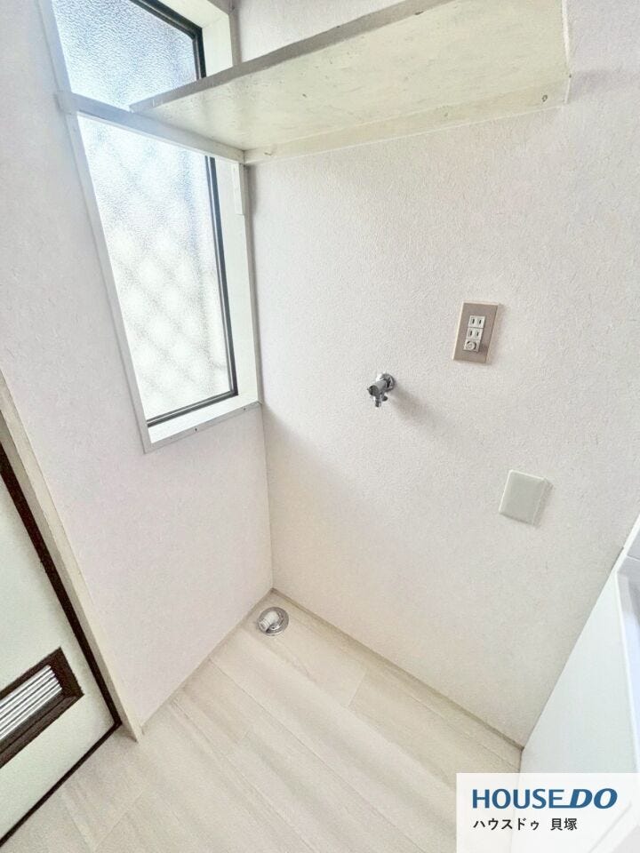 室内洗濯機置き場もあります♪