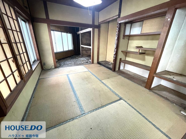 隣室と一体利用でき、広々とした居住空間を確保できます。