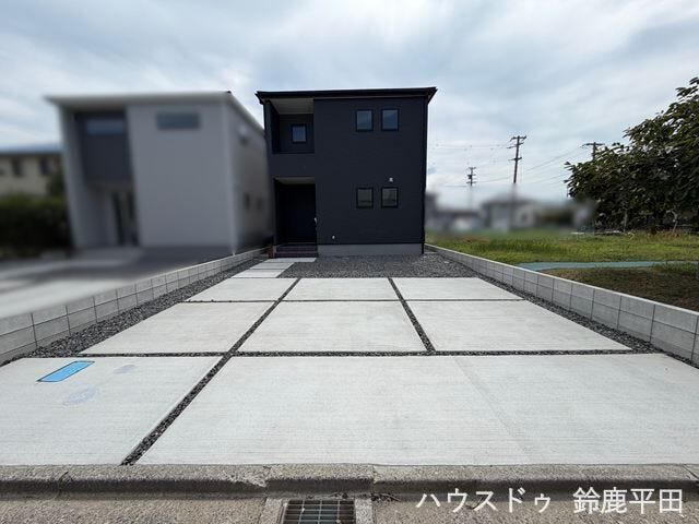 2~3台停められる駐車場です。(2026年7月31日 撮影)