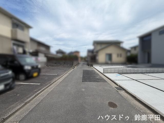 【北側約4.0m前面道路】車一台が通れる道幅です。また、閑静な住宅街に位置し、落ち着いた住環境が特徴です。
(2026年7月31日 撮影)