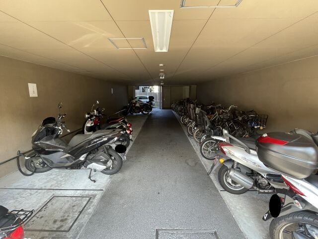 バイク置場