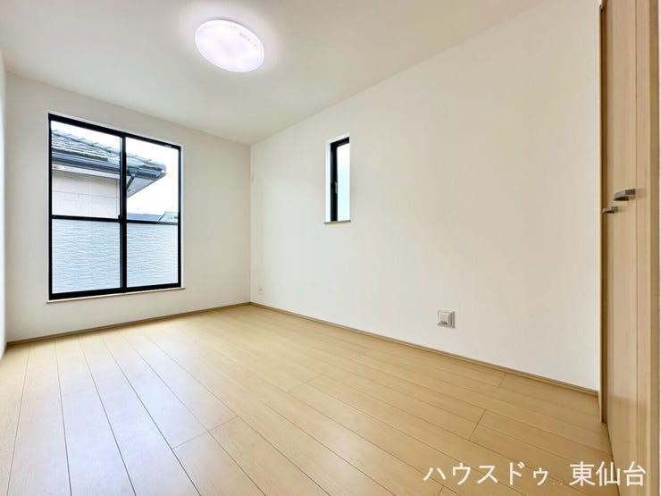 コンパクトながら使い勝手の良いプライベートルーム