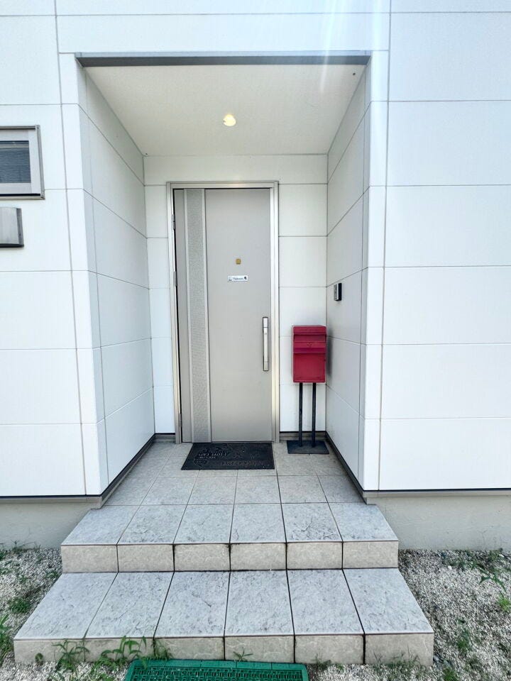 ■□■玄関■□■
毎日のお帰りも週末のお出かけも快適に