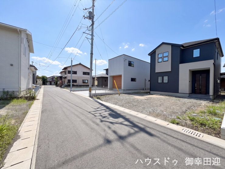 ■理想を叶える新しい暮らしの舞台■高いデザイン性と機能性を兼ね備えた住まい。ここで、家族の新しい物語が始まります。
