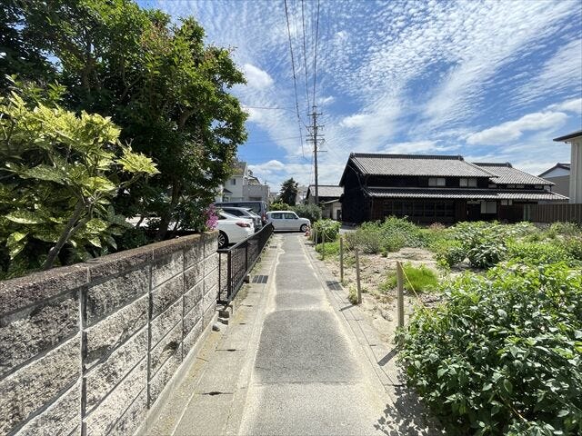 近隣の雰囲気は実際に見て、感じていただくのが一番です!
ぜひ現地を見に来てください♪お問い合わせお待ちしております。
