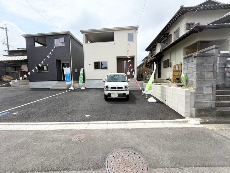 【外観】
近鉄名古屋線「川越富洲原」駅まで徒歩約18分