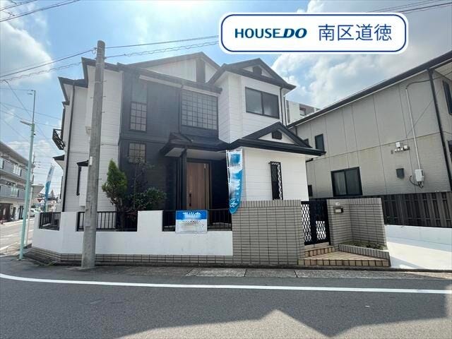 【外観】
角地に建つ住まい。
名鉄名古屋本線/呼続駅 徒歩約9分、地下鉄名城線/妙音通駅 徒歩約12分。
