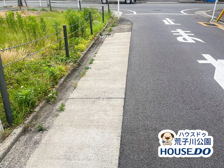 南側前面道路