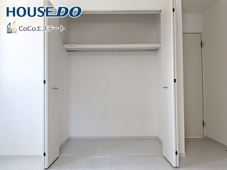 □■収納■□
各部屋にクローゼット完備♪
ゆとりの収納で、お部屋がスッキリ片付きます。