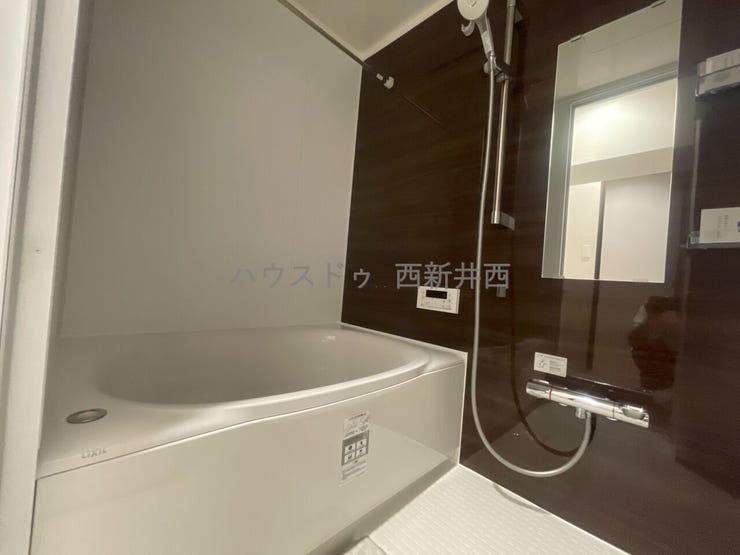 追い炊き・乾燥機能付き
節水シャワーヘッド