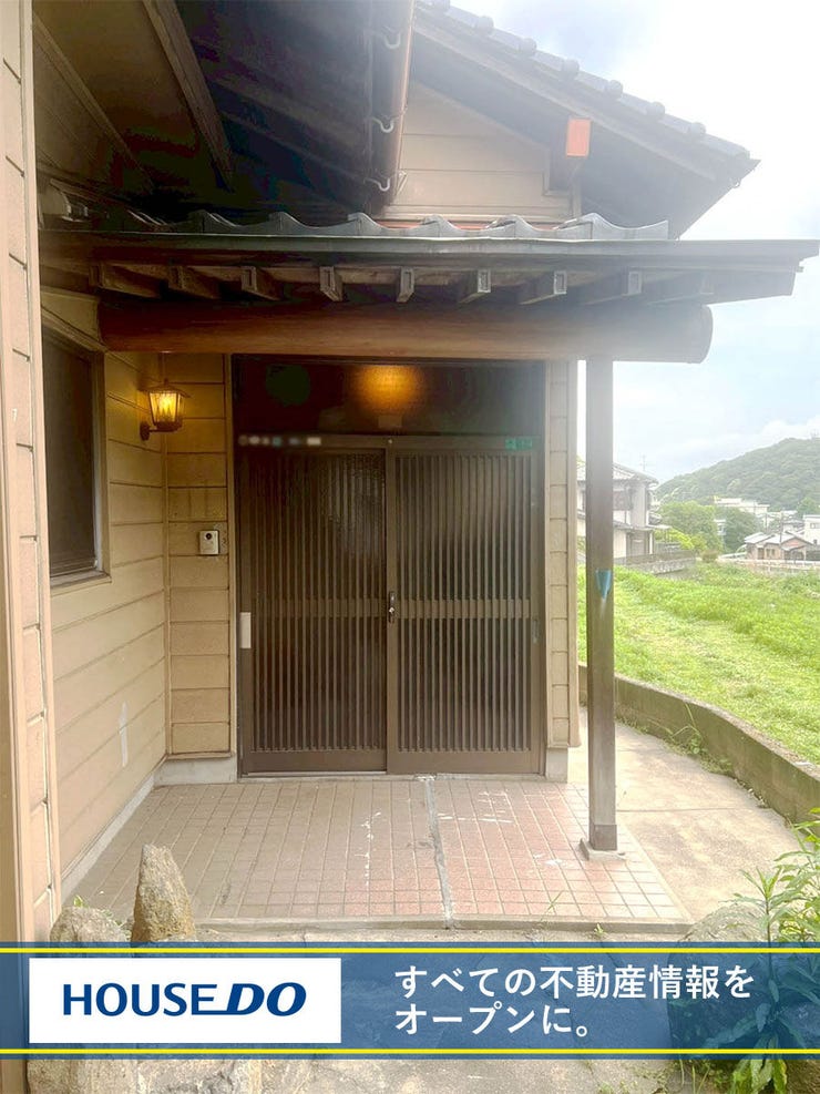 【外観】
【閑静な住宅街】モニター付きインターホン♪2面採光♪シャンプードレッサー♪小学校まで徒歩10分圏内♪