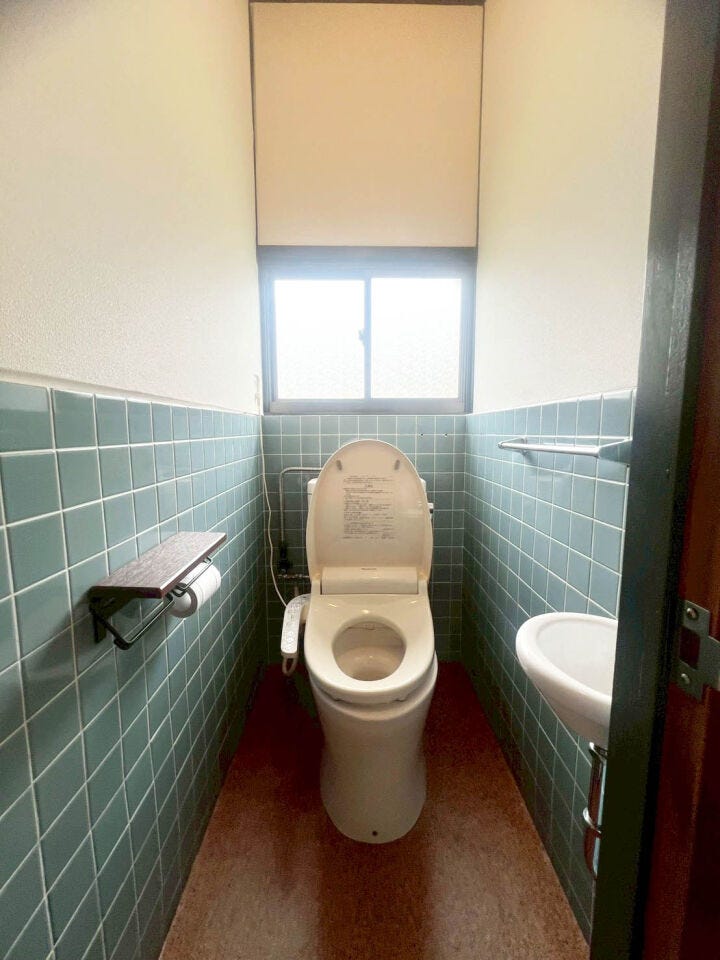 【閑静な住宅街】モニター付きインターホン♪2面採光♪シャンプードレッサー♪小学校まで徒歩10分圏内♪