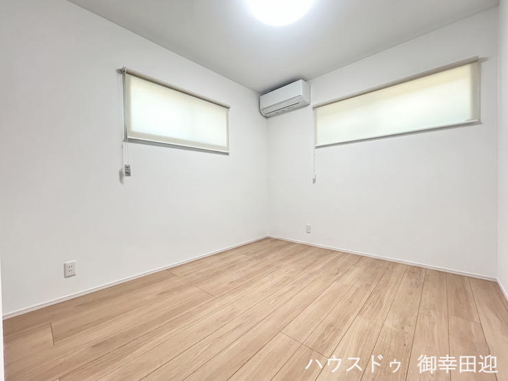 ■5.2帖洋室①■寝室、書斎、趣味の部屋。家族の成長やライフスタイルに合わせ、様々な使い方ができる快適な空間です。