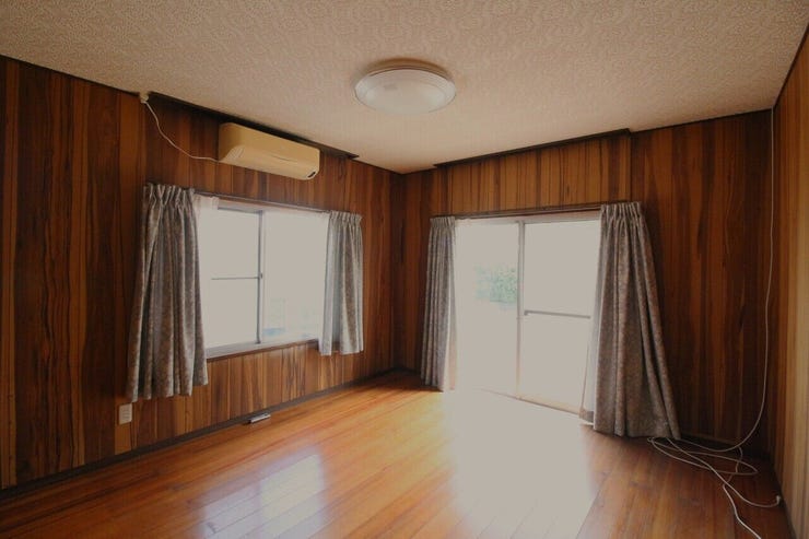 *7.5帖洋室*
室内にいても、たっぷりの陽光と爽やかな風を感じて頂ける、開放感あふれる洋室です!